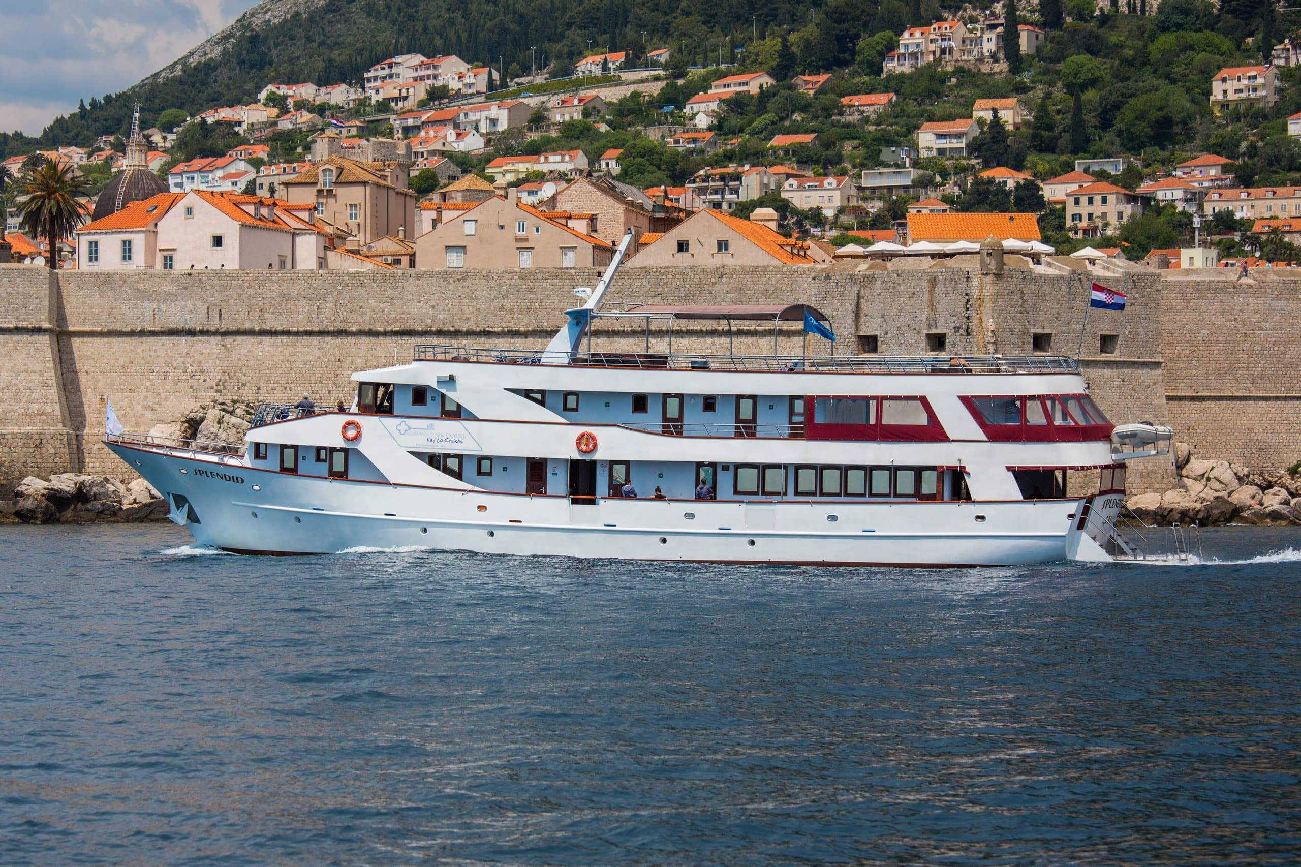 SPLENDID | Drivas Yachts