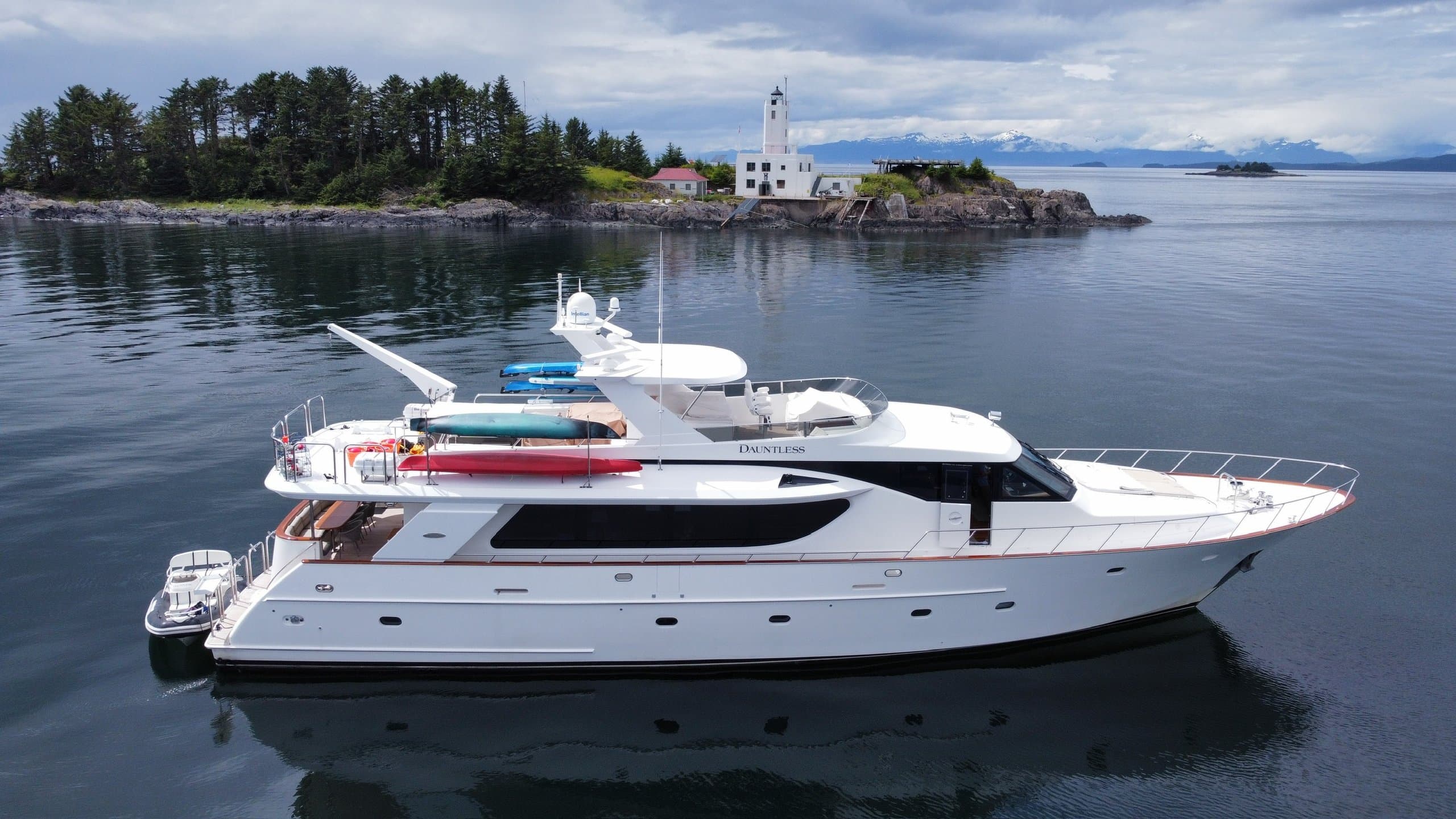DAUNTLESS | Drivas Yachts