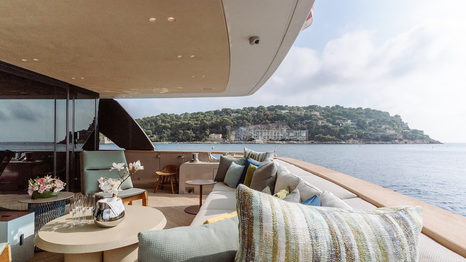 SAL - deck aft | Drivas Yachts