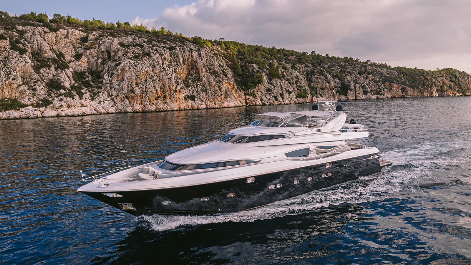 ELVI - ext port | Drivas Yachts