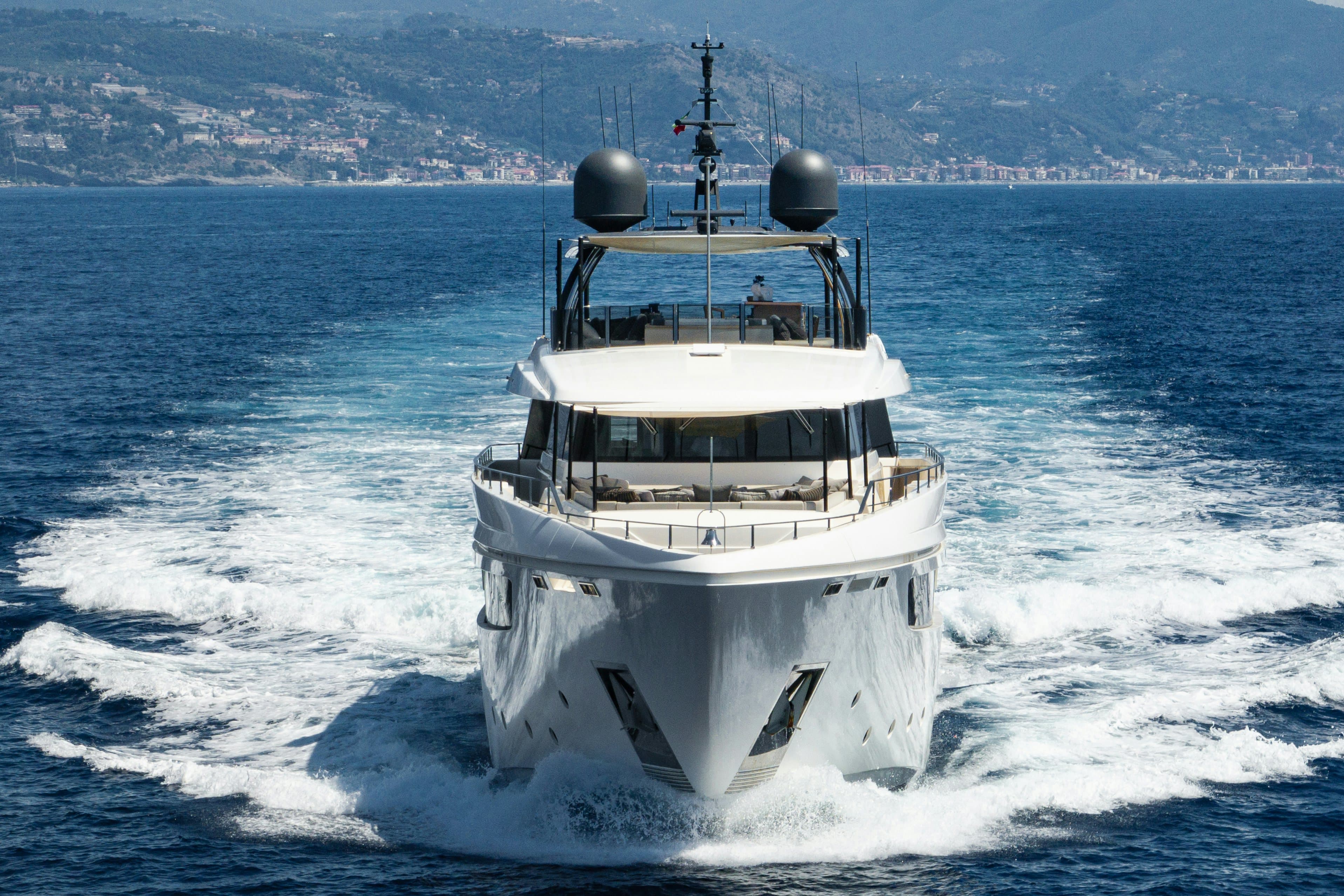 PALOMA - ext stern | Drivas Yachts