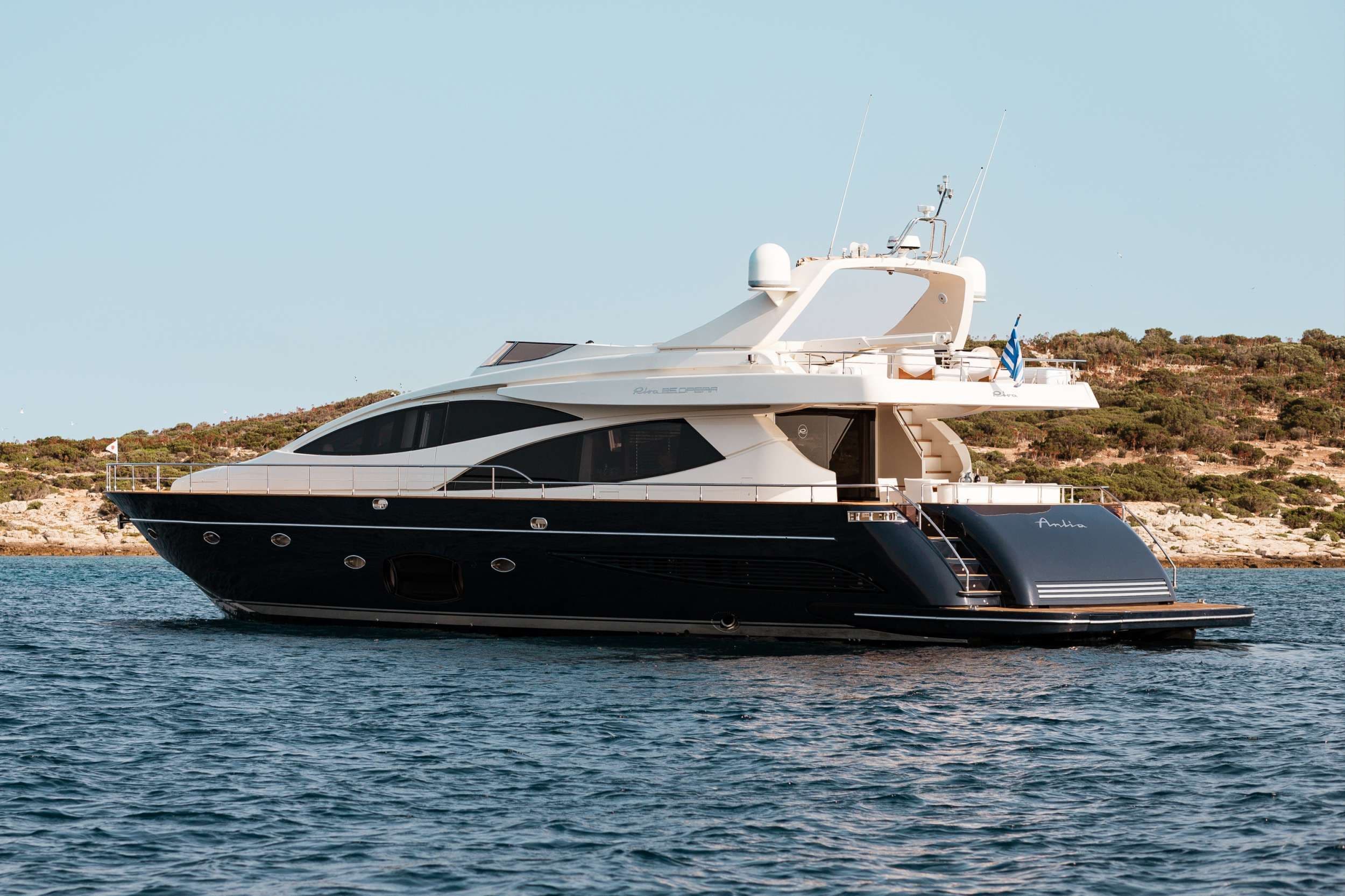 Motor Yacht ANLIA available for charter