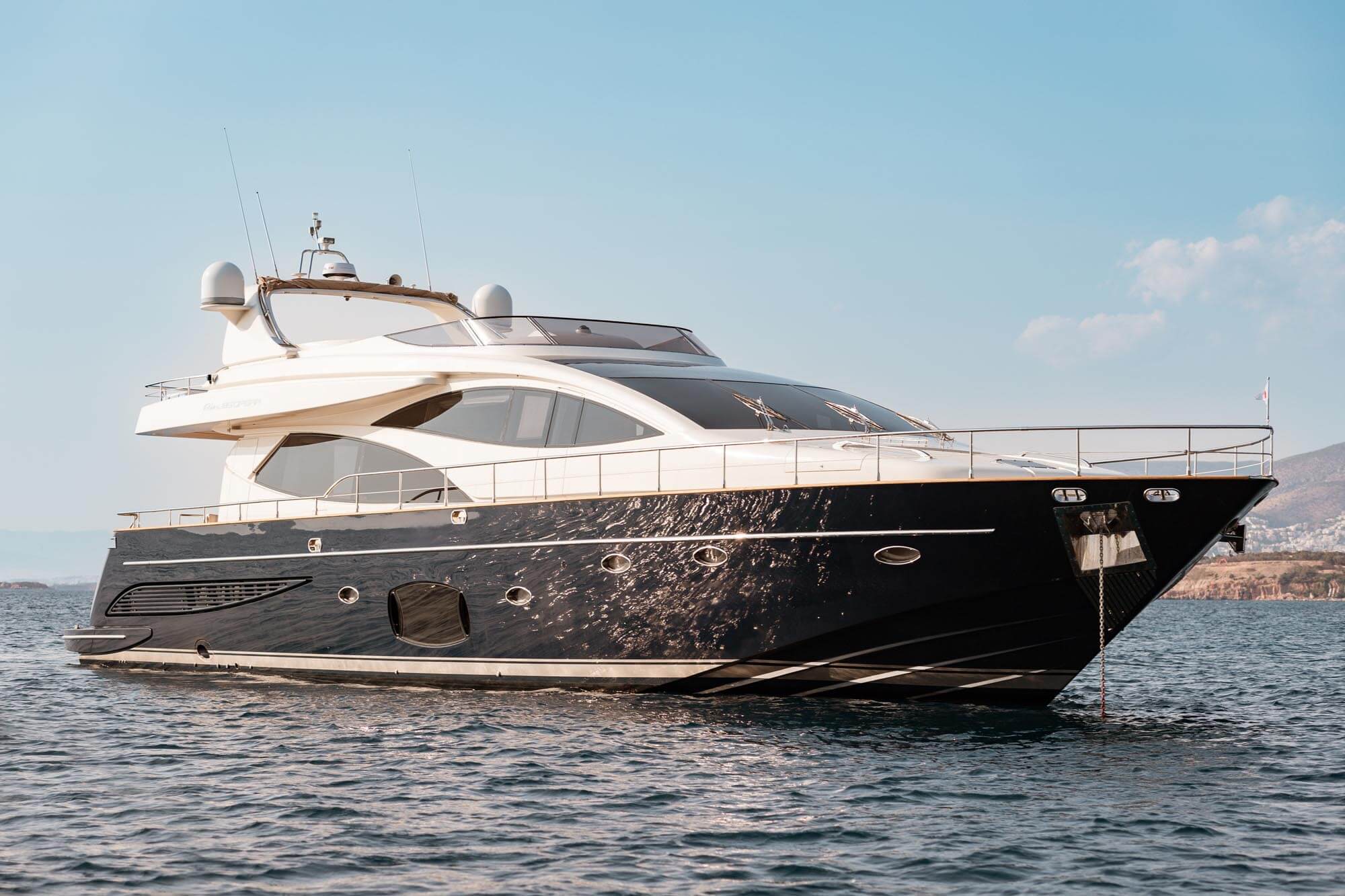 Motor yacht ANLIA 26m by Riva — photo 2