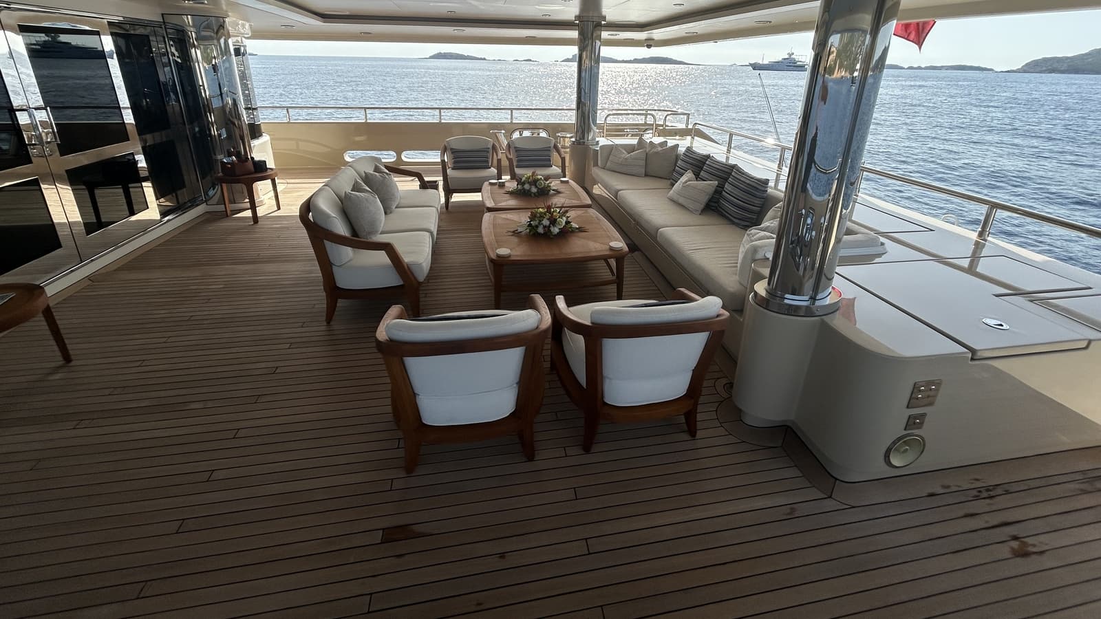ELENI 60 - deck aft | Drivas Yachts