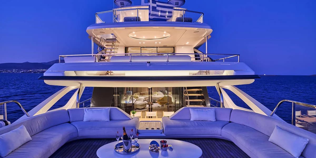 VOLO MARE - ext port | Drivas Yachts
