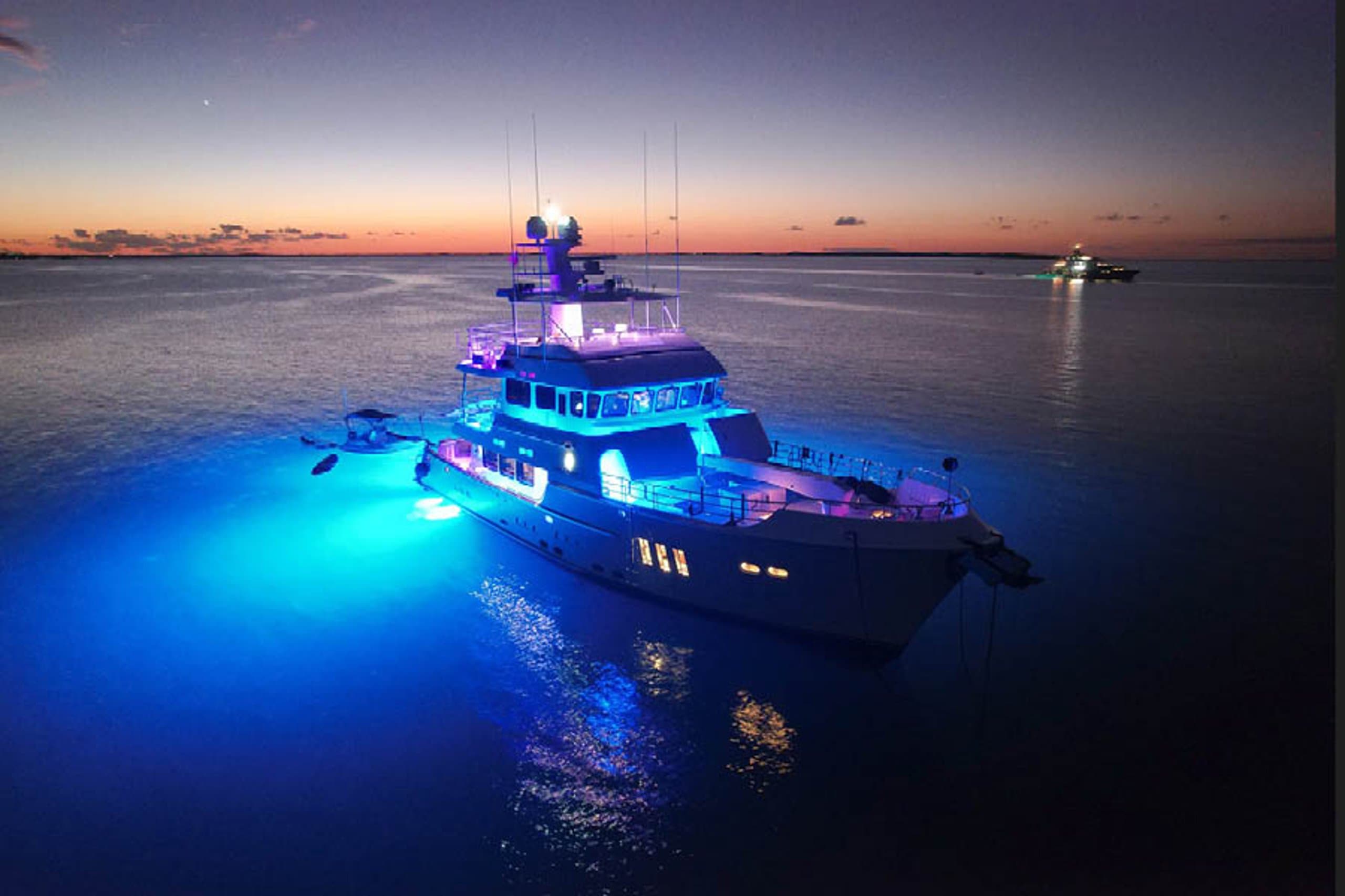 AMMONITE | Drivas Yachts