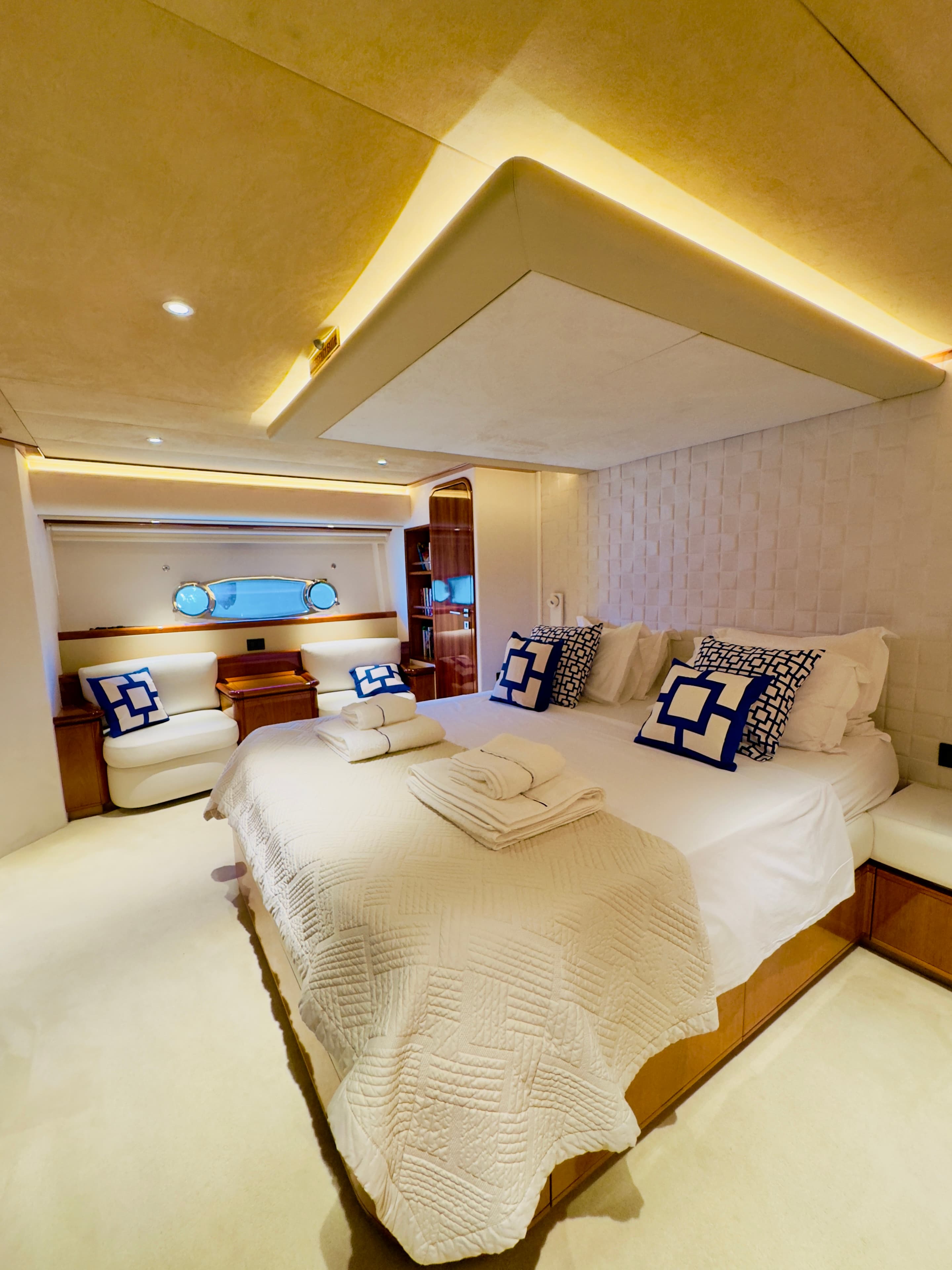 Motor yacht ARCELIA 23.5m by Ferretti — interior
