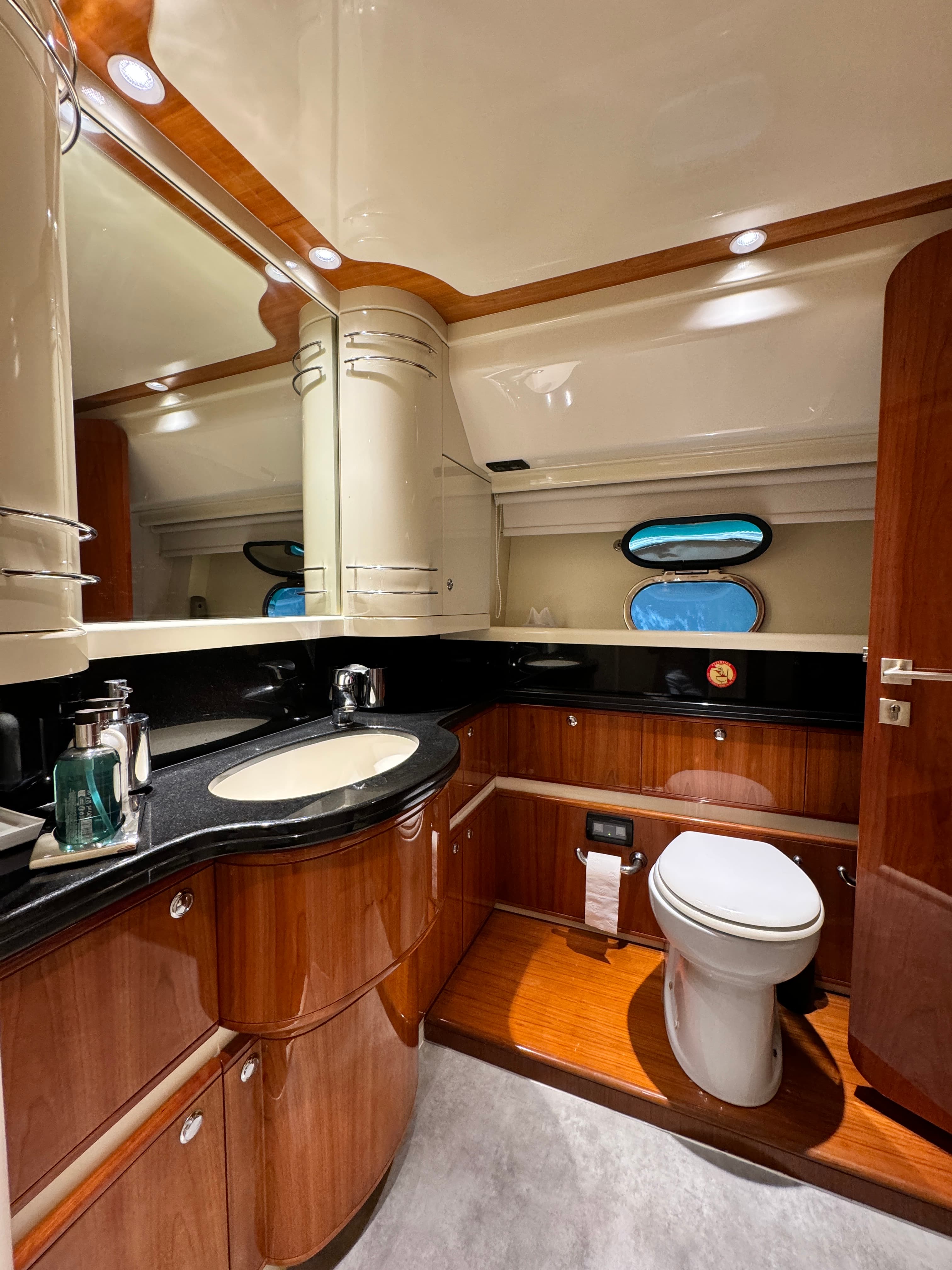 Motor yacht ARCELIA 23.5m by Ferretti — photo 4