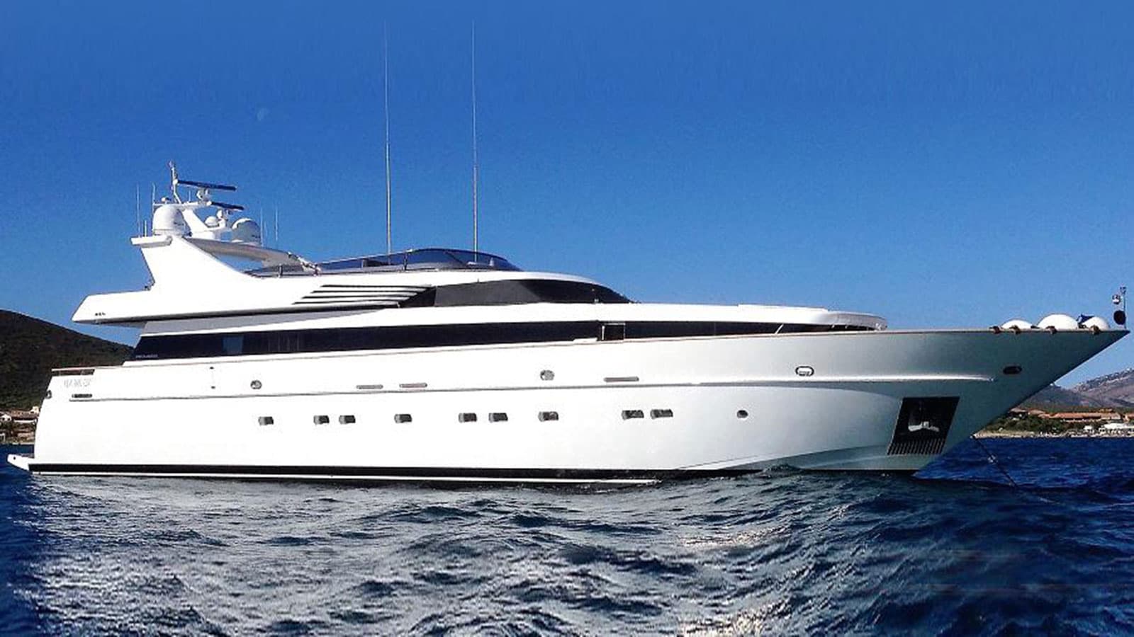 Motor yacht REGINA K 32m by Cantieri di Pisa — photo 2