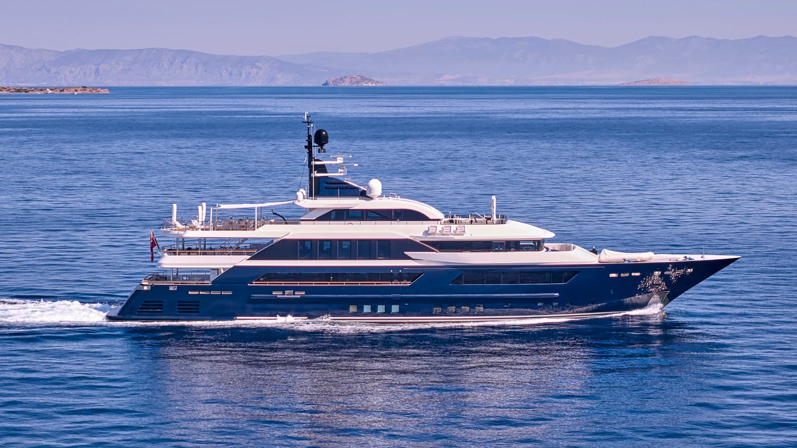 ODYSSEY - ext running | Drivas Yachts