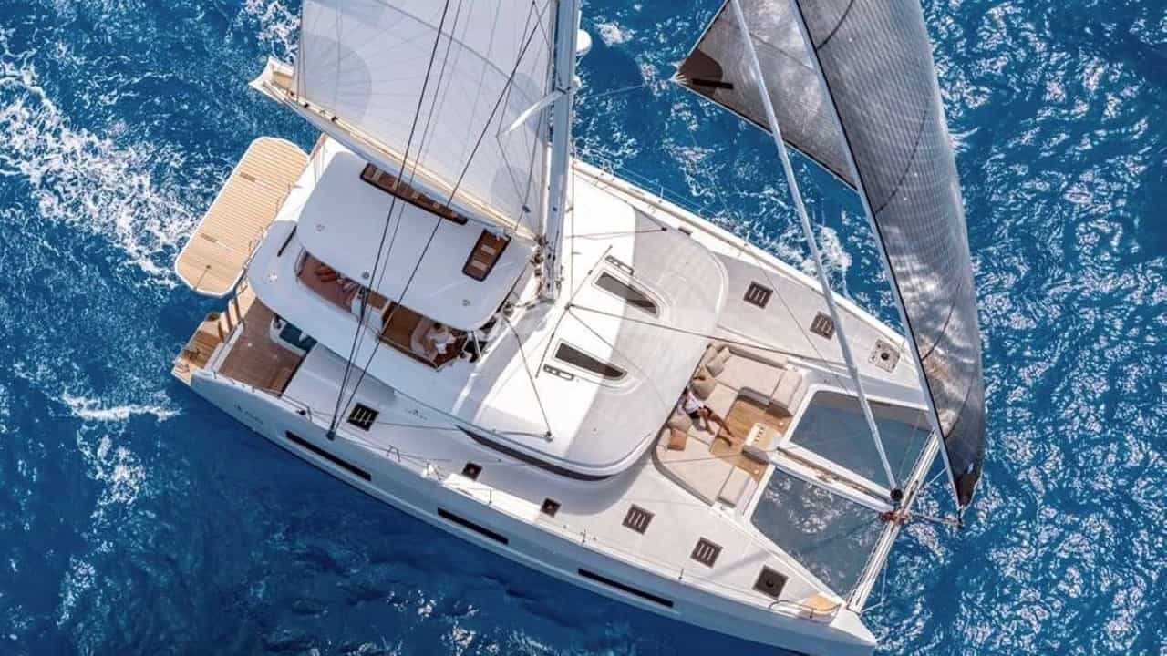 VERINA STAR - aerial | Drivas Yachts