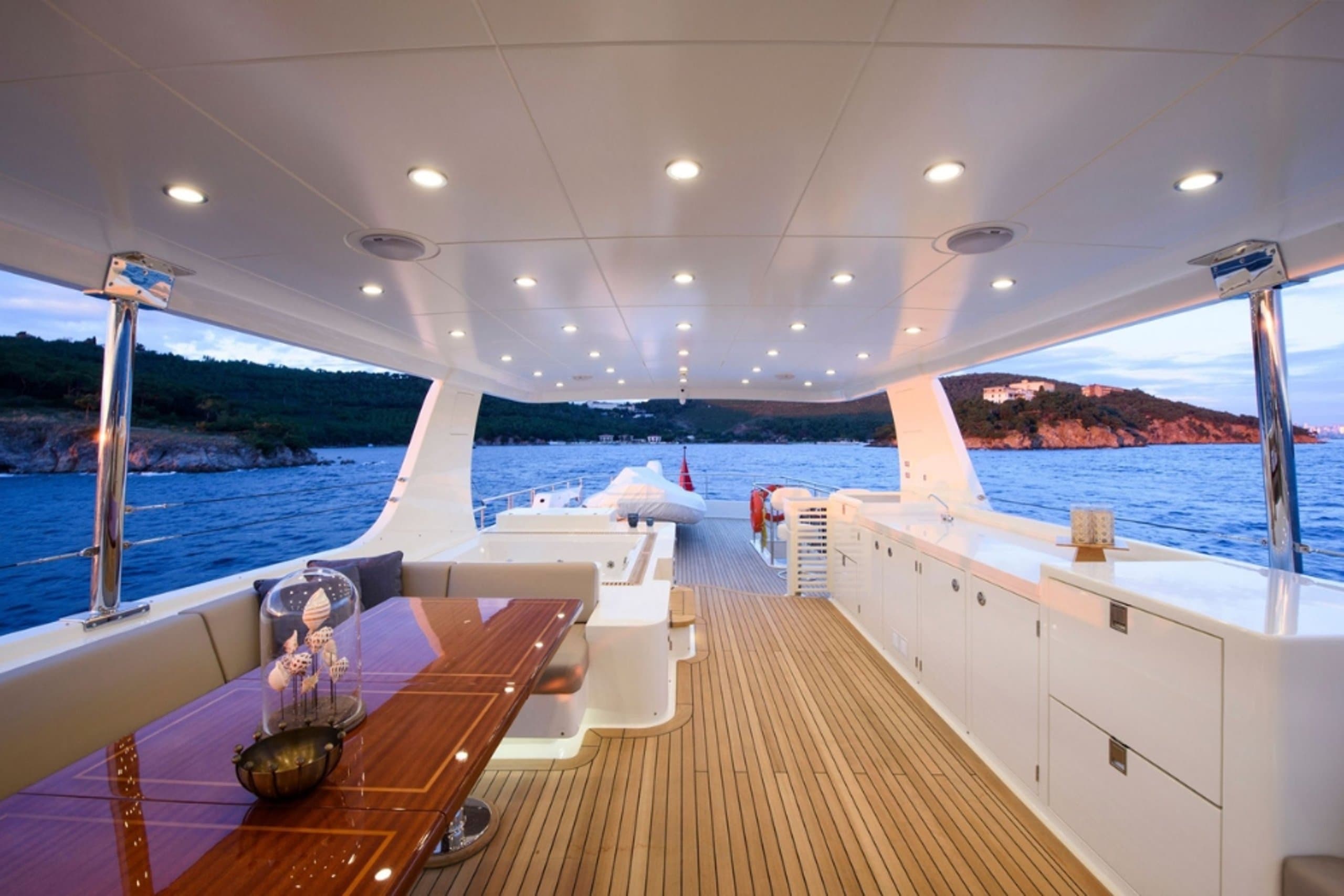EMPIRE | Drivas Yachts