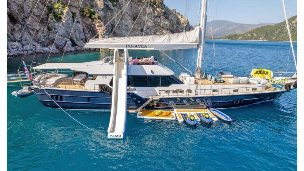 SEVEN - ext | Drivas Yachts