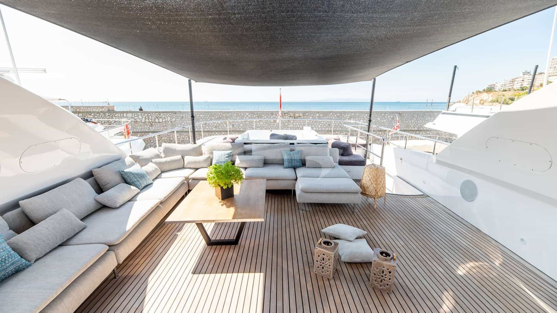 LIVA - deck fly | Drivas Yachts