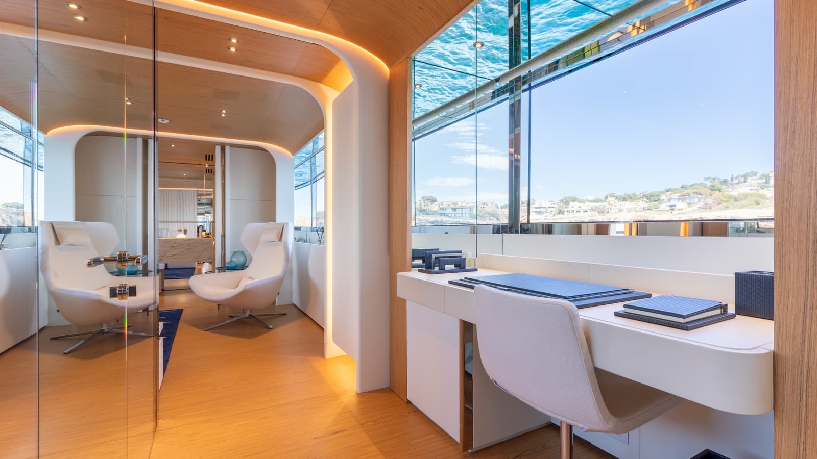 PH2 - skylounge | Drivas Yachts