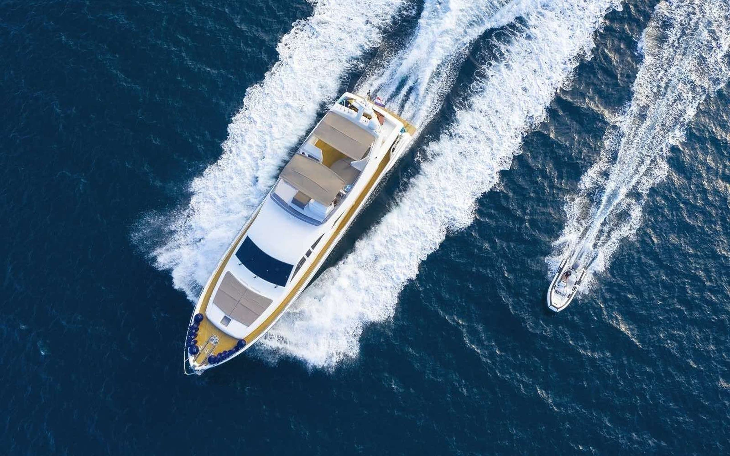 LUNA ROSSA | Drivas Yachts