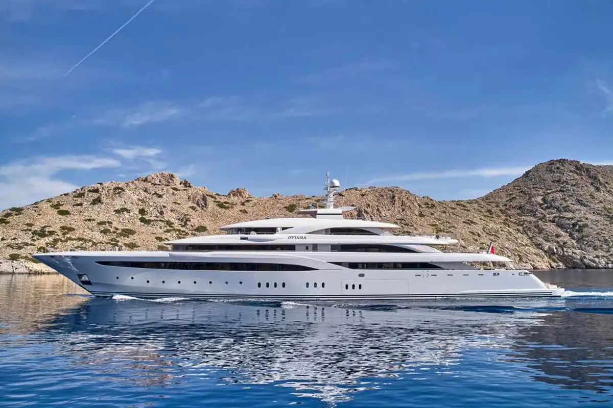 O'PTASIA - ext stbd | Drivas Yachts