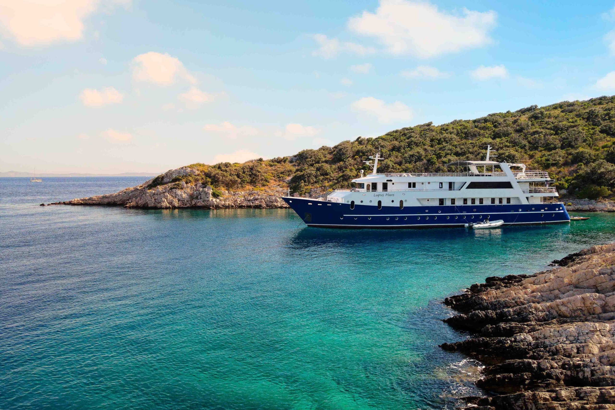 LUPUS MARE | Drivas Yachts