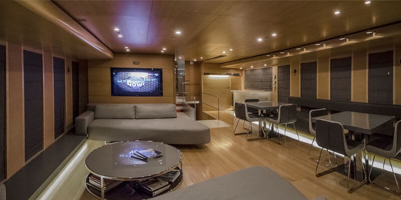 NOT GUILTY III - saloon | Drivas Yachts