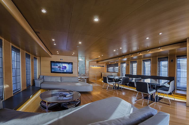 NOT GUILTY III - saloon | Drivas Yachts