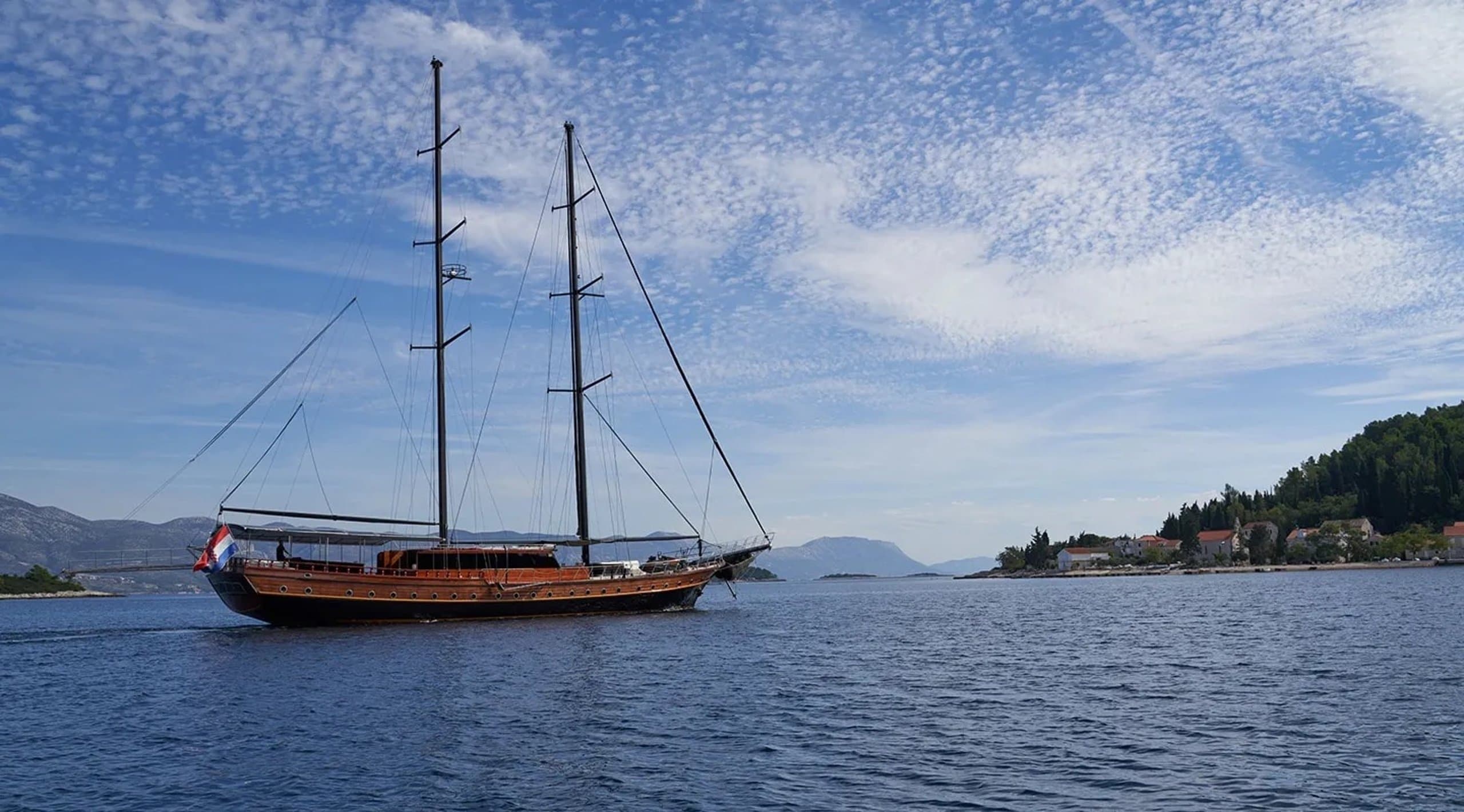 STELLA MARIS | Drivas Yachts
