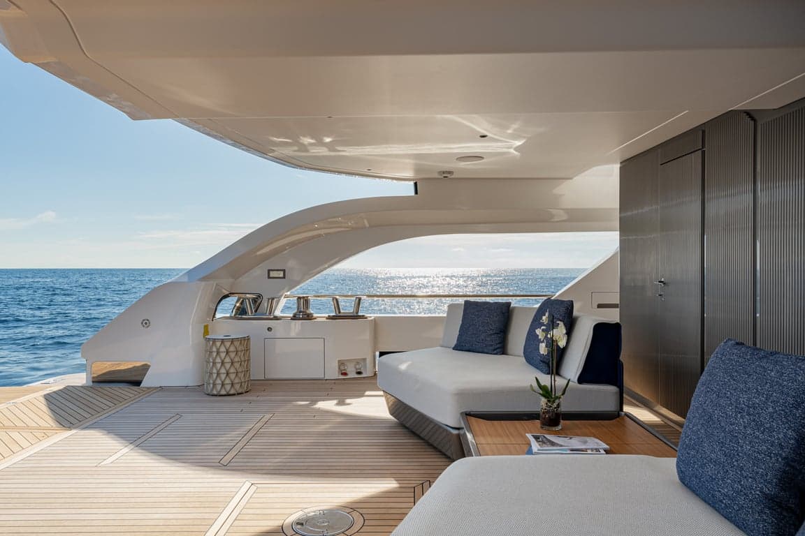ALE III - deck aft | Drivas Yachts