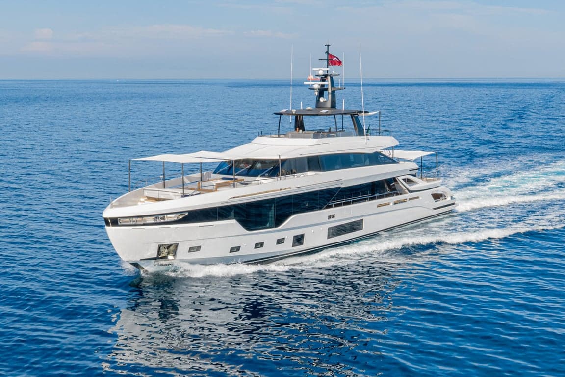 Motor yacht ALE III 38.22m by Azimut