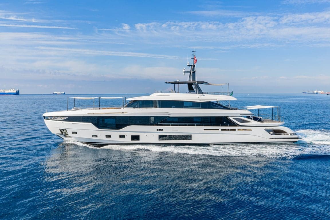 ALE III - ext running | Drivas Yachts