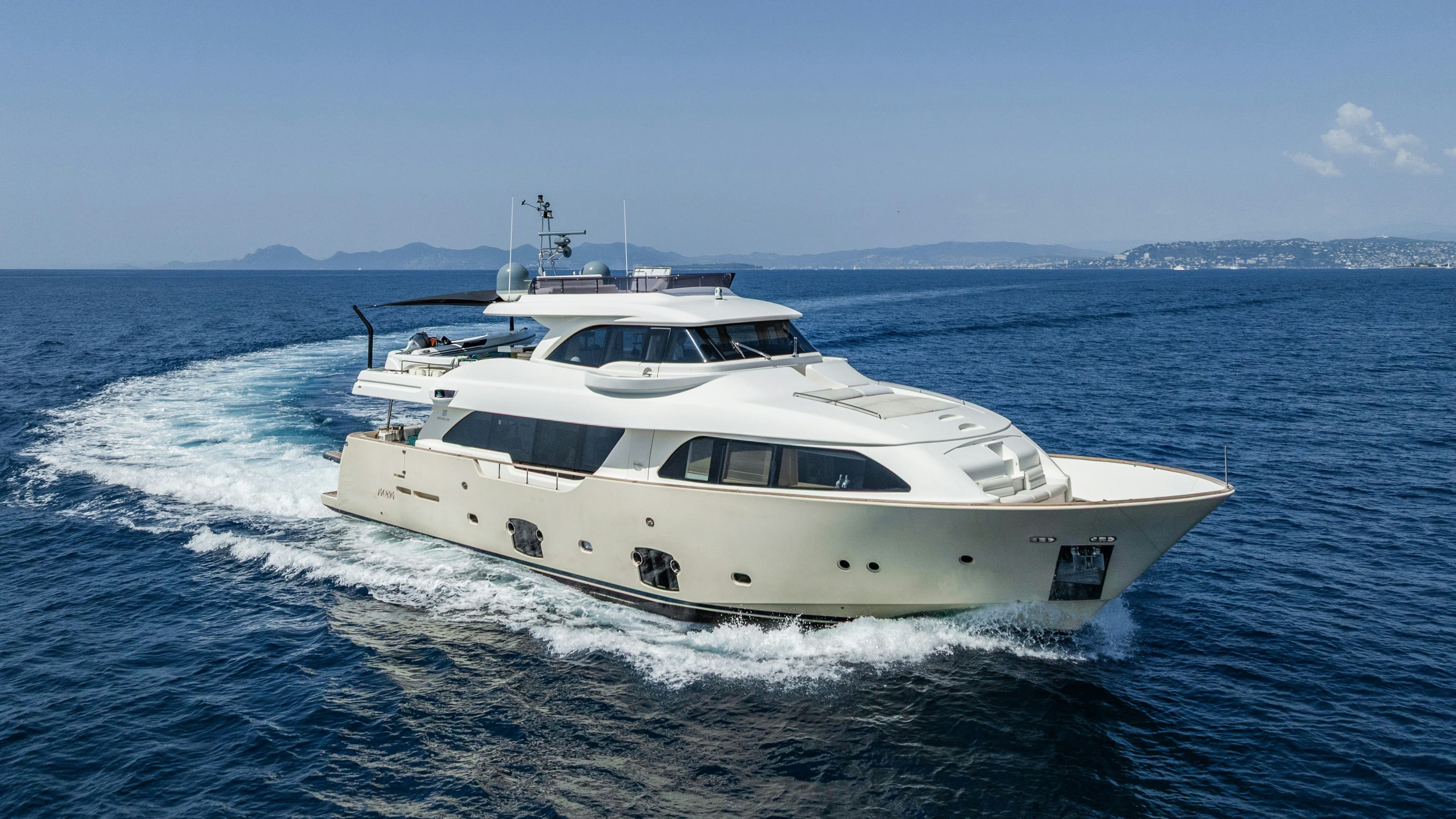 MY MISTAKE - ext running | Drivas Yachts