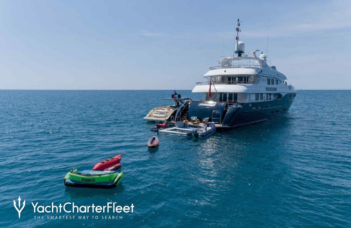 Motor yacht HOLIDAY 42.4m by Maiora — photo 5