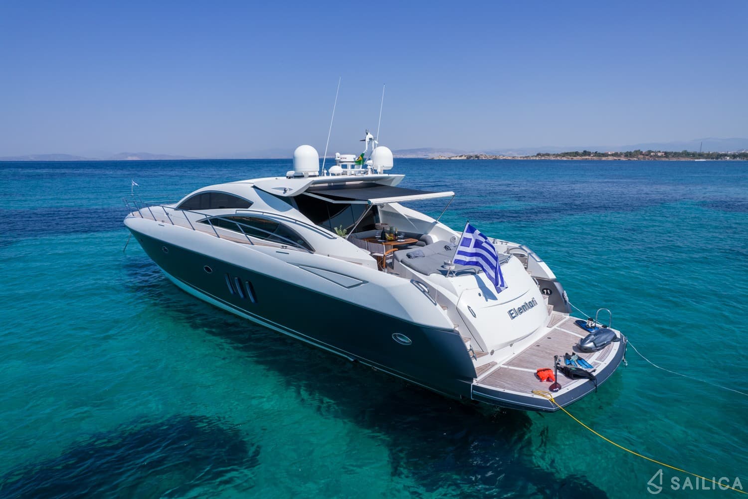 Motor yacht ELENTARI 22.2m by Sunseeker — photo 2