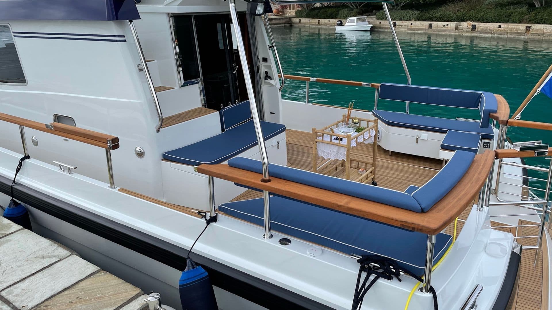 TARGA 46 - deck aft | Drivas Yachts