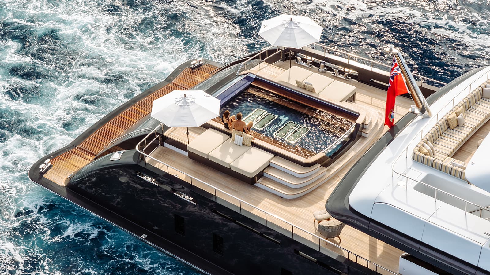 LOON - deck aft | Drivas Yachts