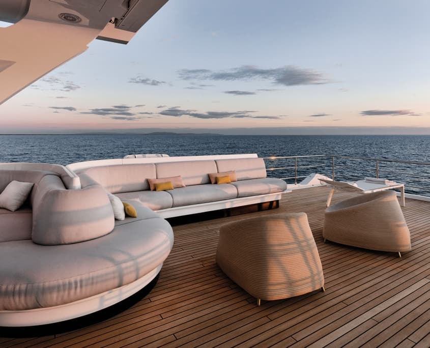 VOLANTE - deck aft | Drivas Yachts