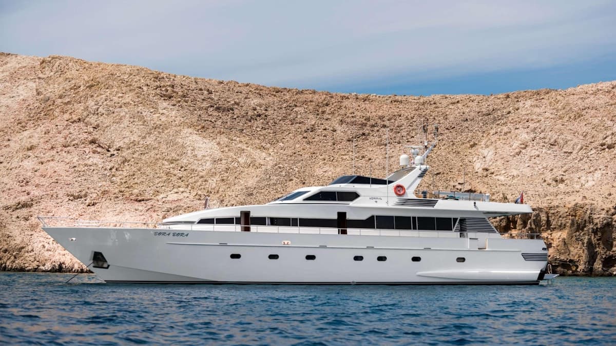 Motor yacht Bora Bora 27m by Admiral — photo 3