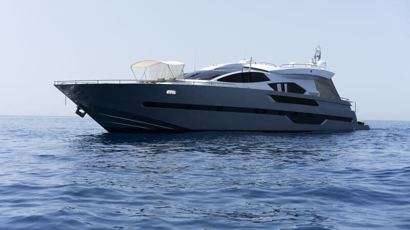 ELEVEN I - ext | Drivas Yachts