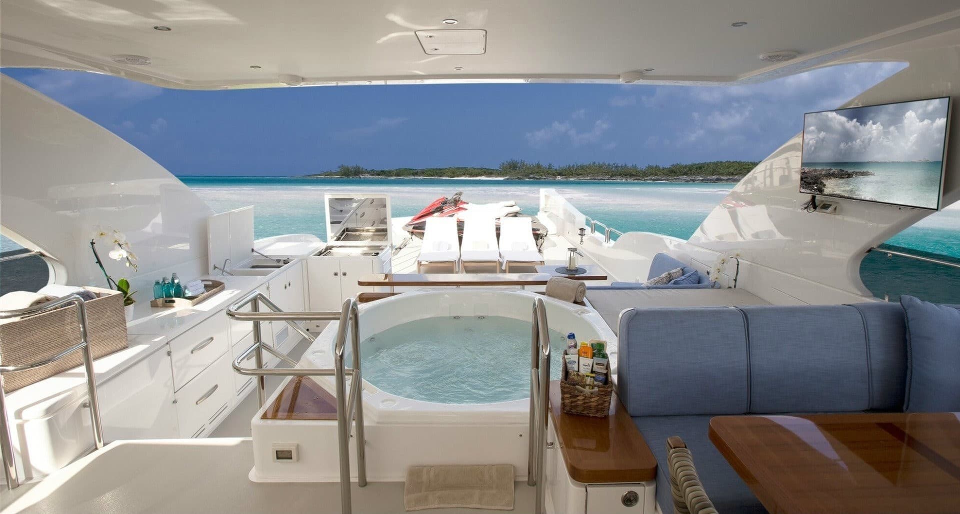 RENAISSANCE - deck aft | Drivas Yachts