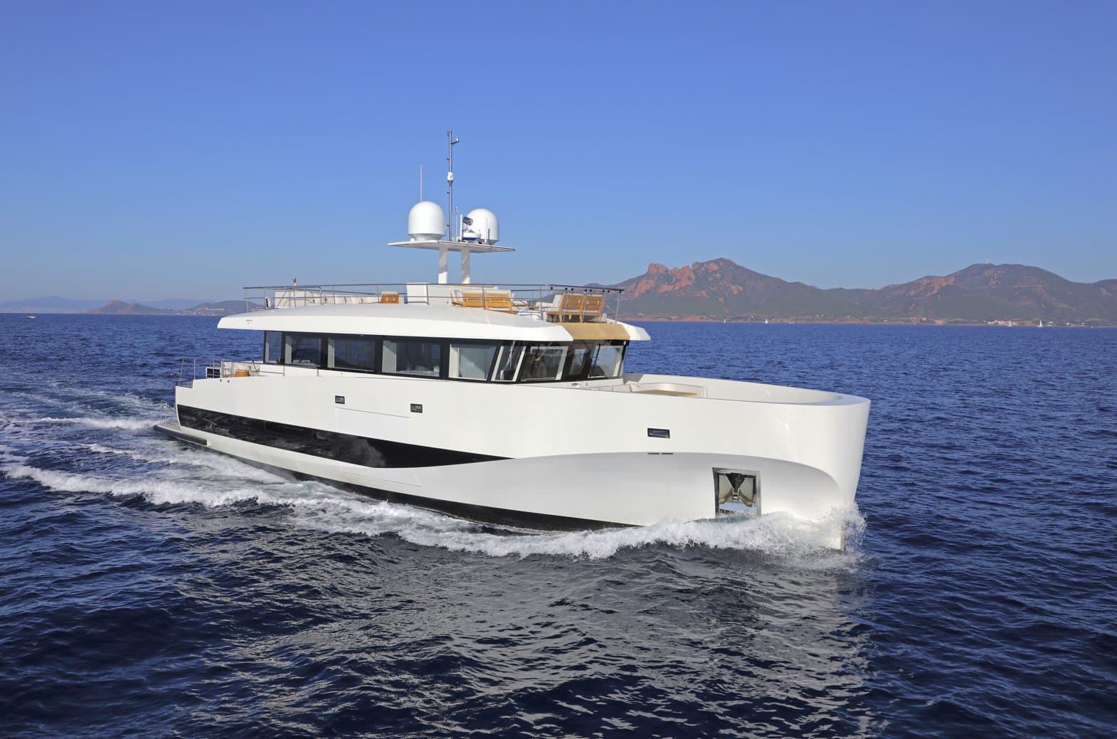 ATHENA I - ext stbd | Drivas Yachts