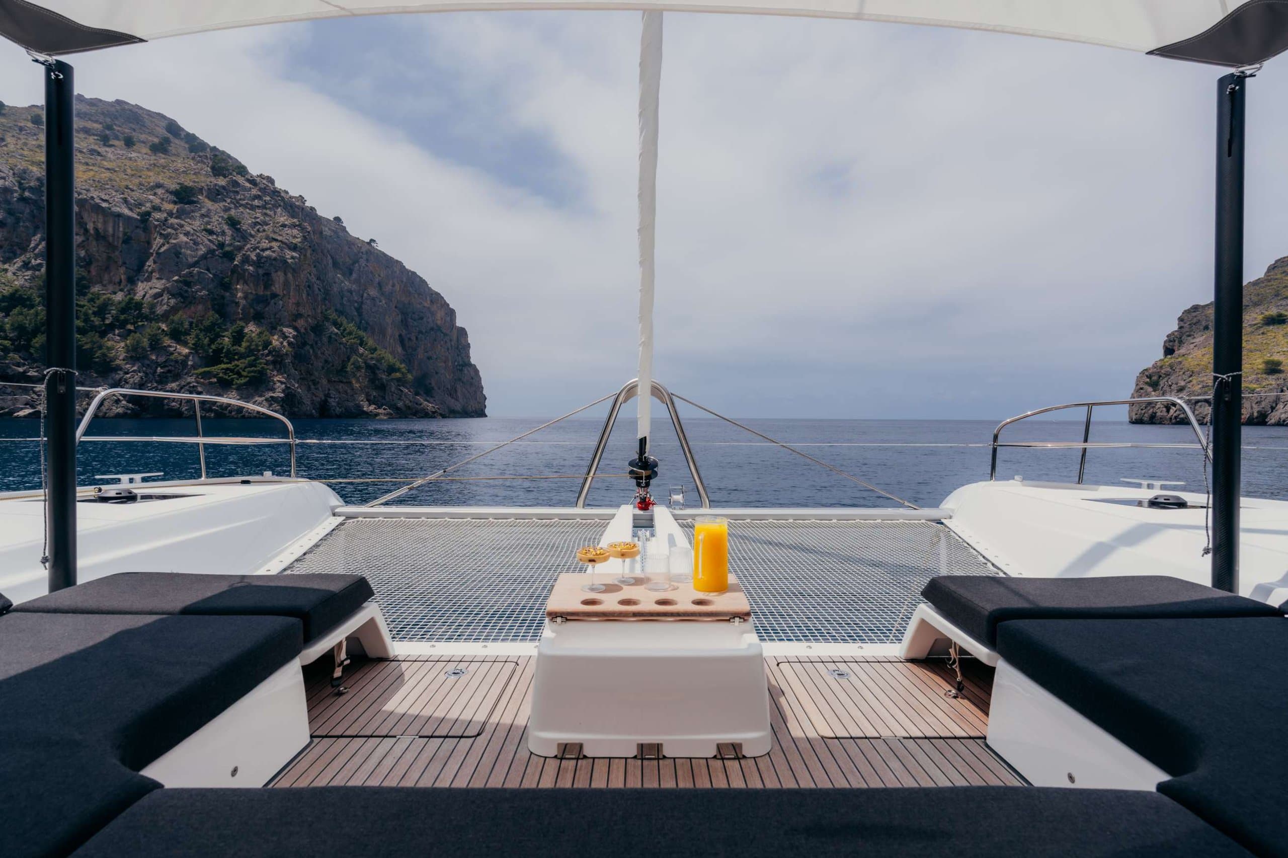 ALMOSTA ROAD | Drivas Yachts