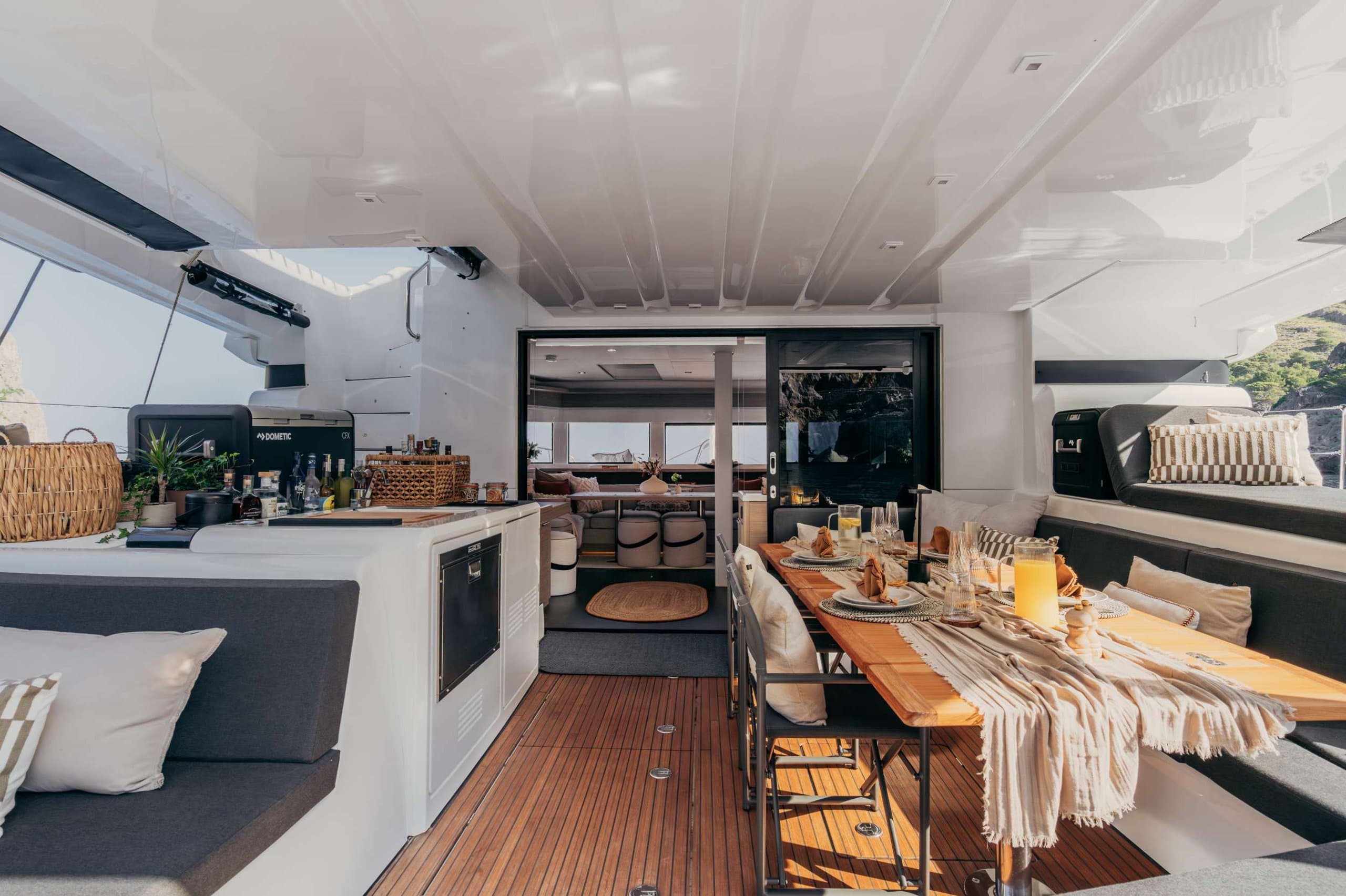 ALMOSTA ROAD | Drivas Yachts
