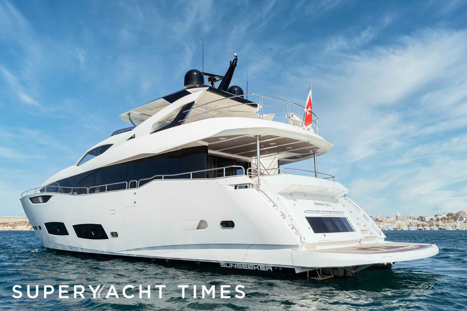 Yacht New Edge 28.1m by Sunseeker