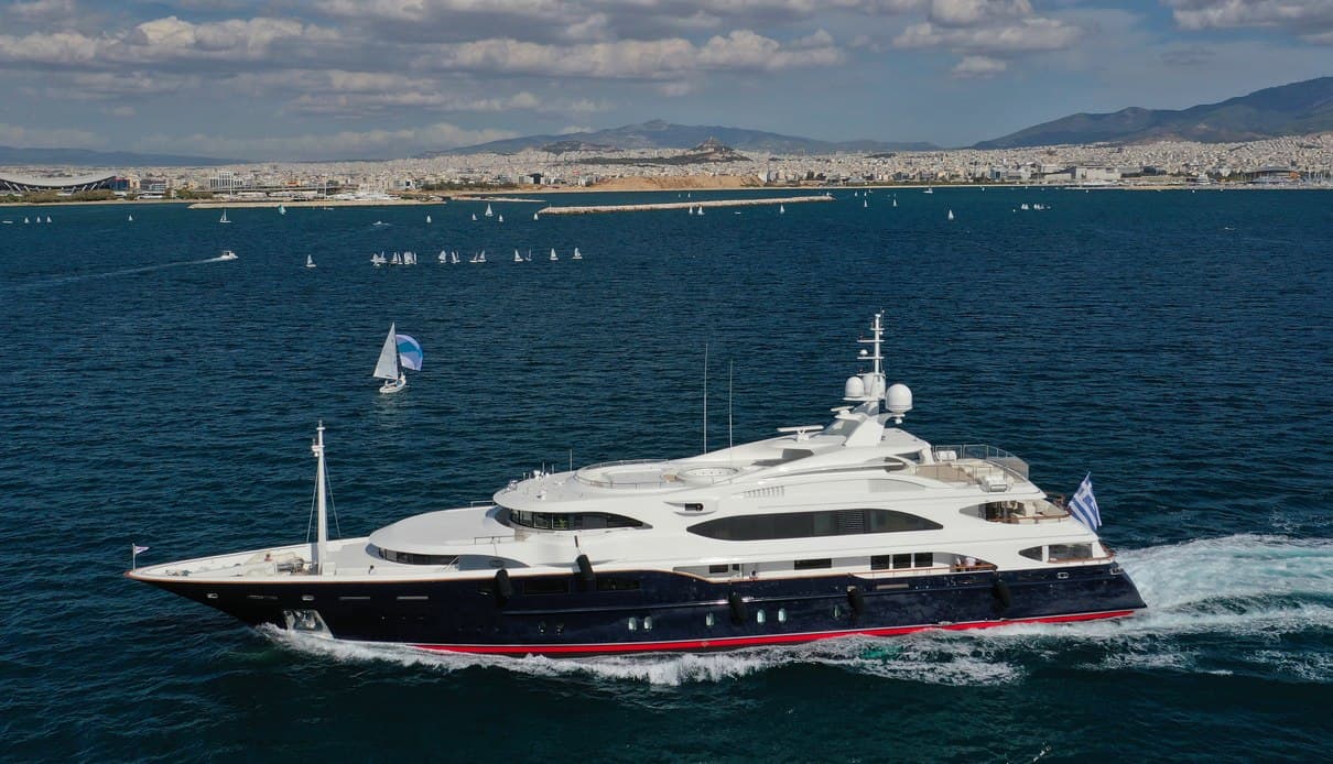 Motor yacht SUNDAY 59.8m by Benetti