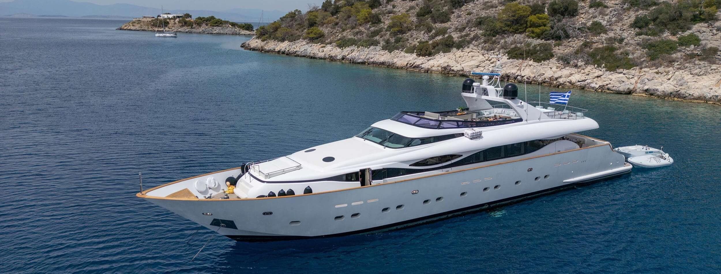 Motor yacht PAREAKI II 40m by Maiora
