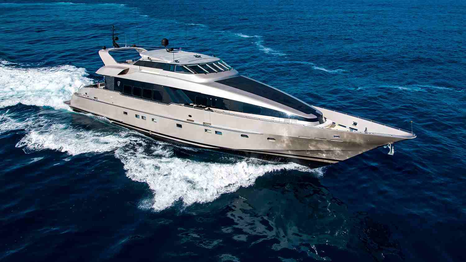 Motor yacht PANDION 37m by Heesen