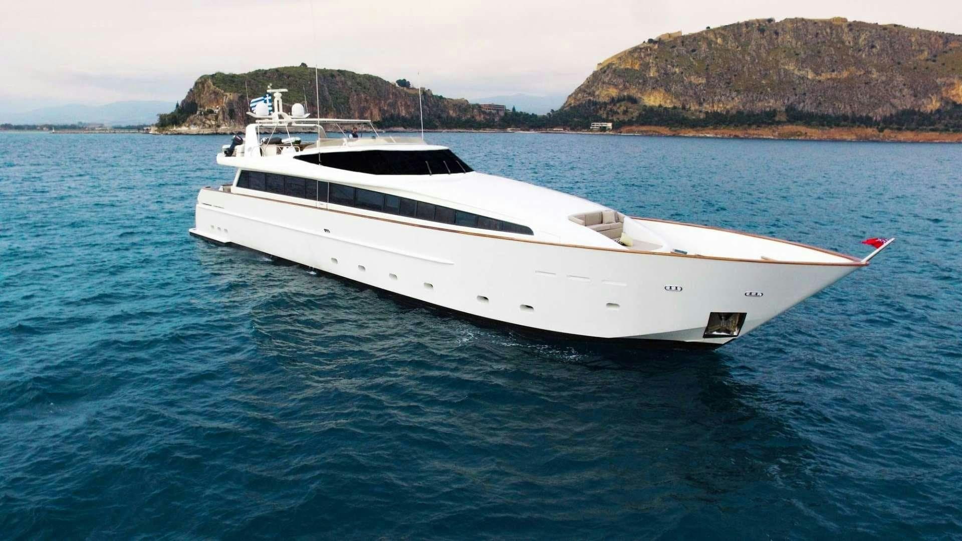 Motor yacht AQUILA 37m by FA CUSTOM