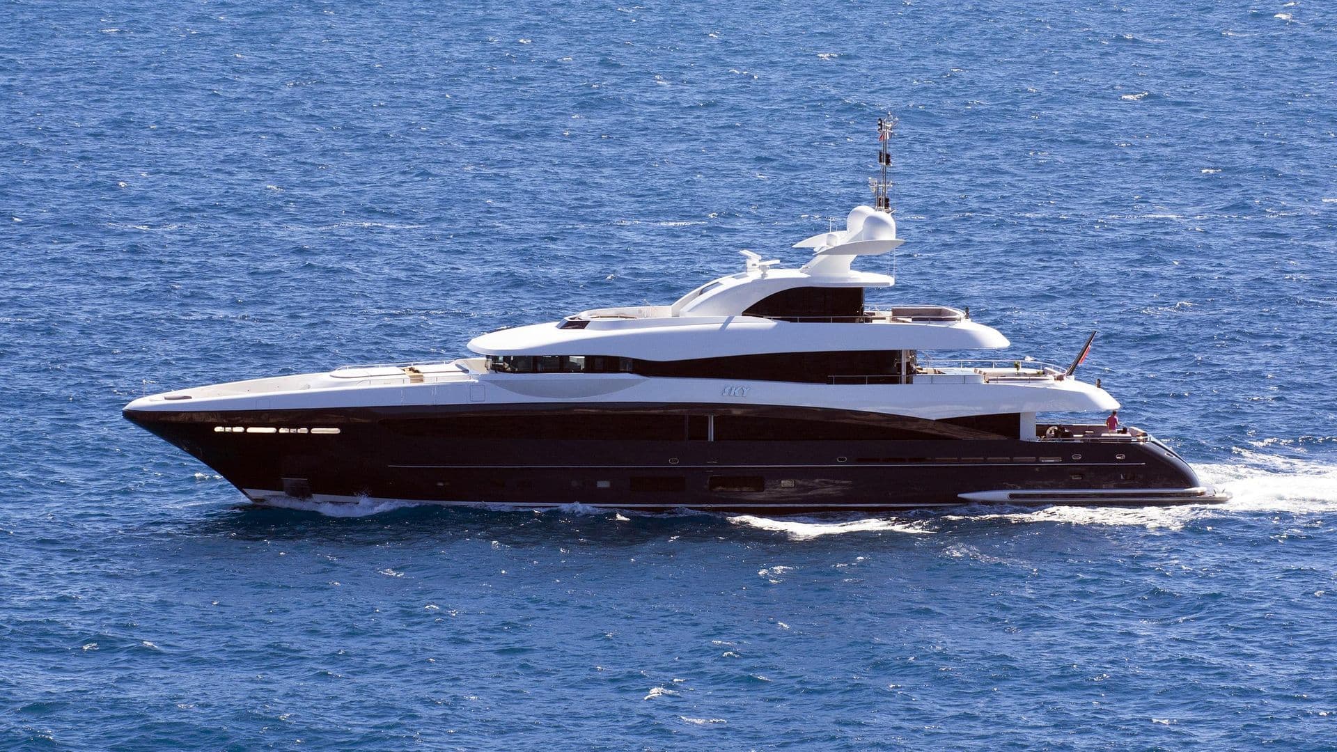 Motor yacht TOTEM 50.5m by Heesen