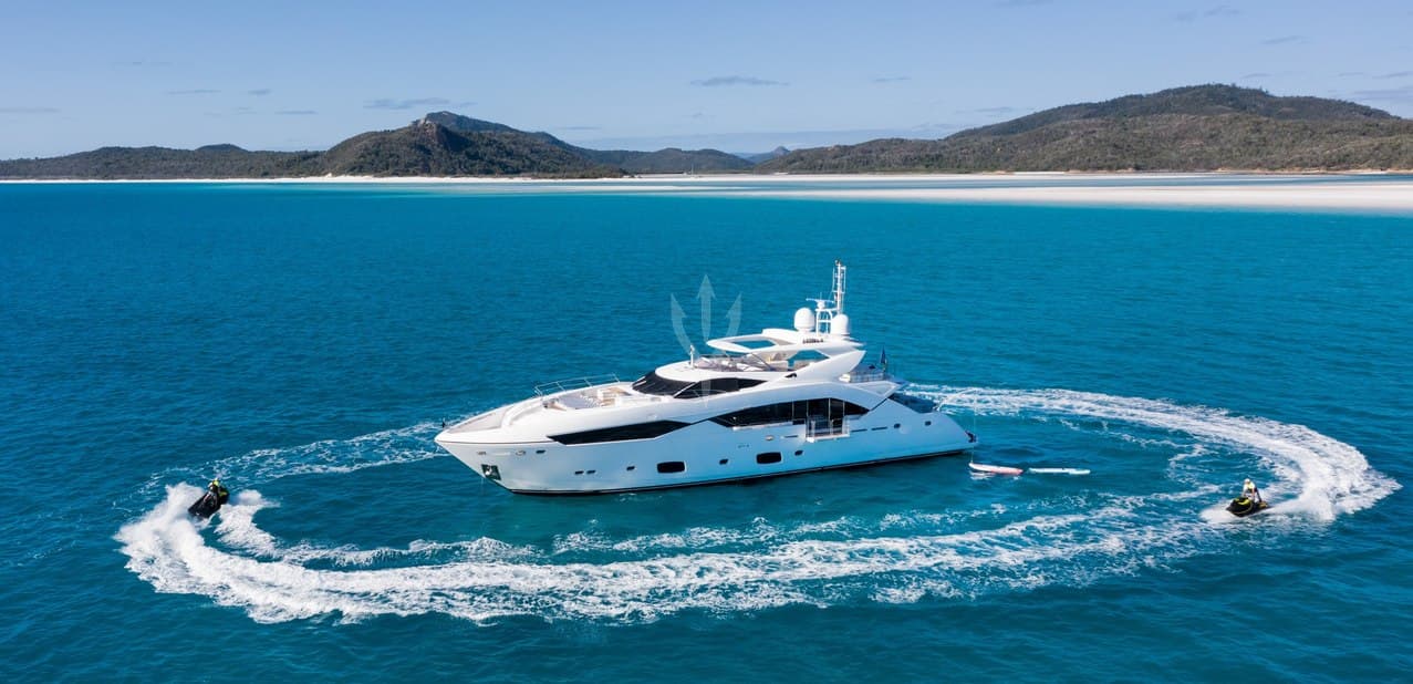 Motor yacht GEORGE P 35m by Sunseeker