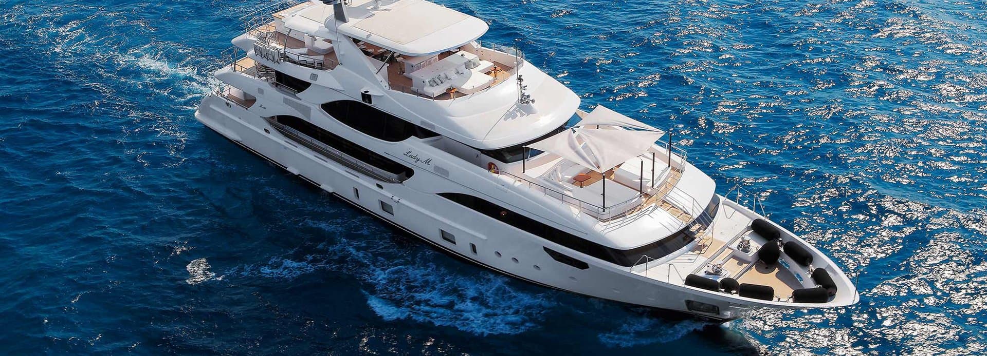 Motor yacht NELA 42m by Benetti