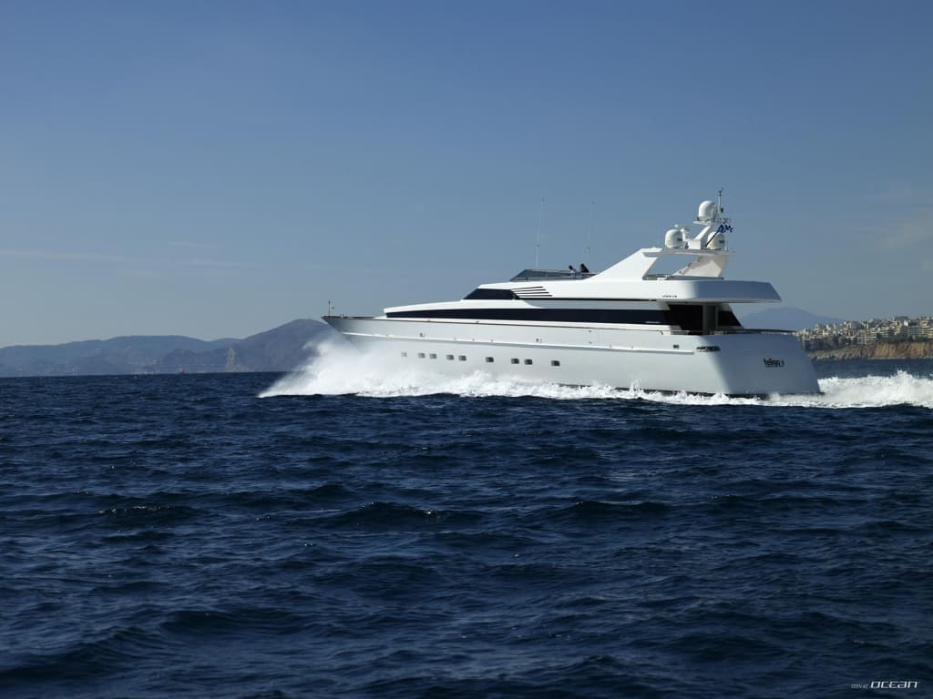 Motor yacht FELIGO V 33.8m by Cantieri di Pisa