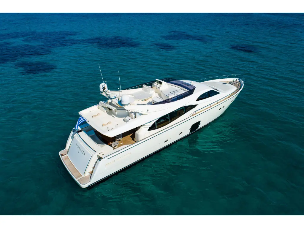 Motor yacht HASARD 22m by Ferretti